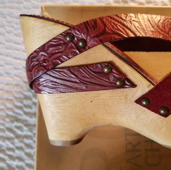 🎉Host Pick🎉Arturo Chiang Wedge Shoes - Picture 5 of 6